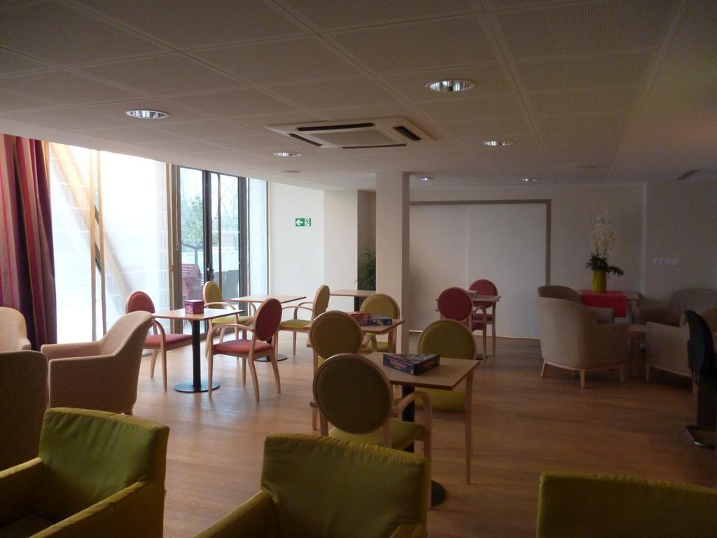 Aparthotel Domitys Le Jardin Des Trois Rois Romorantin-Lanthenay Exterior foto