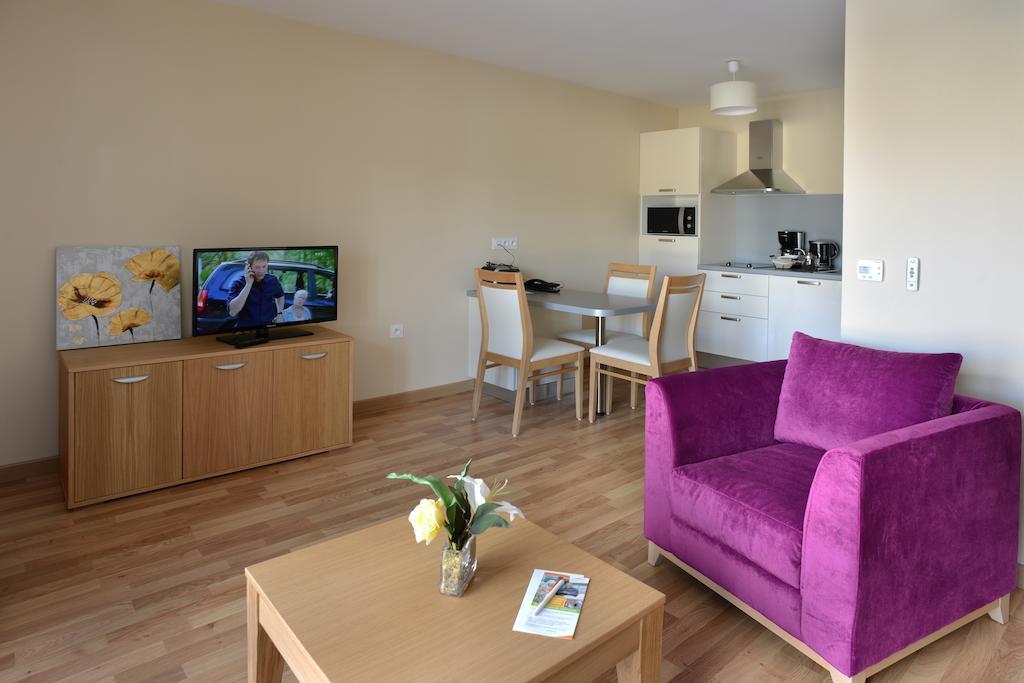 Aparthotel Domitys Le Jardin Des Trois Rois Romorantin-Lanthenay Habitación foto